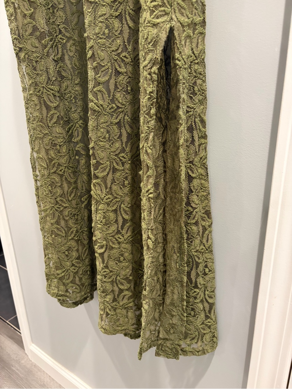 LULAROE Boho Olive Green Lace Overlay Vest Duster Size Medium - Picture 3 of 6